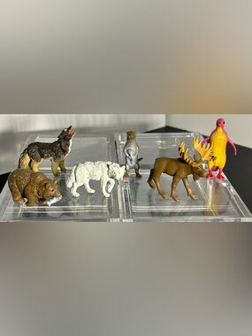 Miniature Animal Figurine Lot - Otter, Wolves, Horse, Bear Penguin